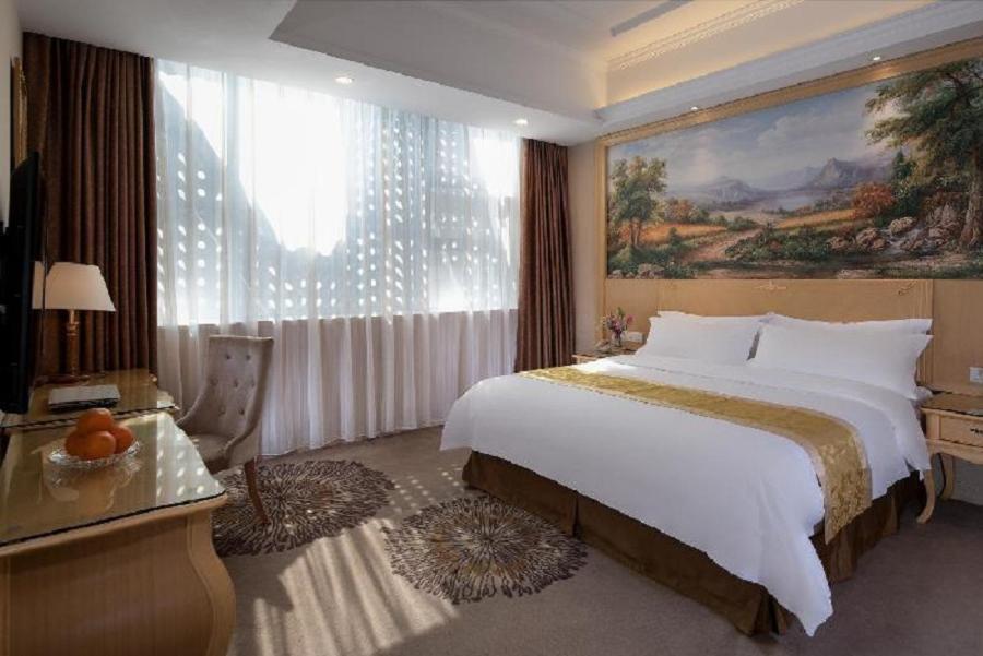 Vienna Hotel Guangzhou Baiyun Airport エクステリア 写真