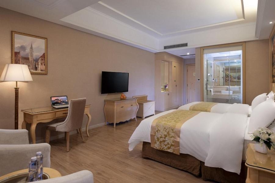 Vienna Hotel Guangzhou Baiyun Airport エクステリア 写真