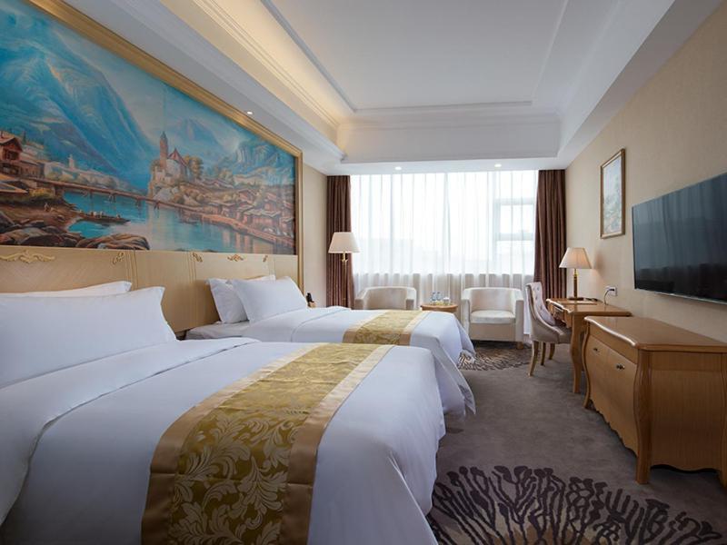 Vienna Hotel Guangzhou Baiyun Airport エクステリア 写真